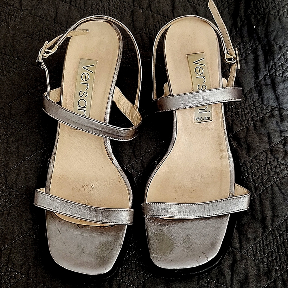 Versani silver leather sandals size 7.5